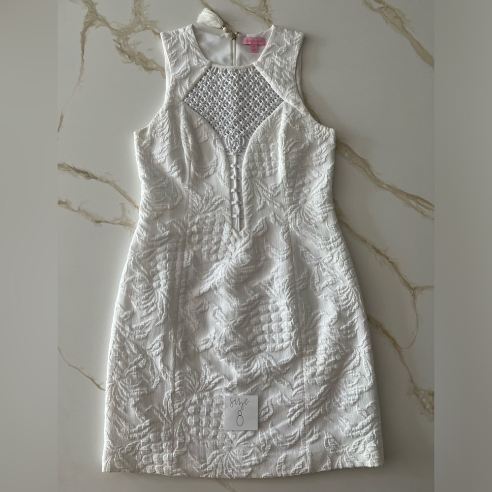 Size 8 Lilly Pulitzer dress. Great condition.